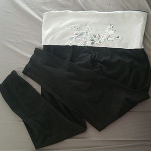 PINK fold over black yoga leggings.